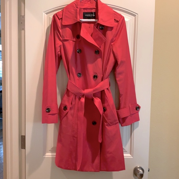 London Fog Jackets & Blazers - Gorgeous London Fog Collection all weather cost or rain coat 🧥 💕👏